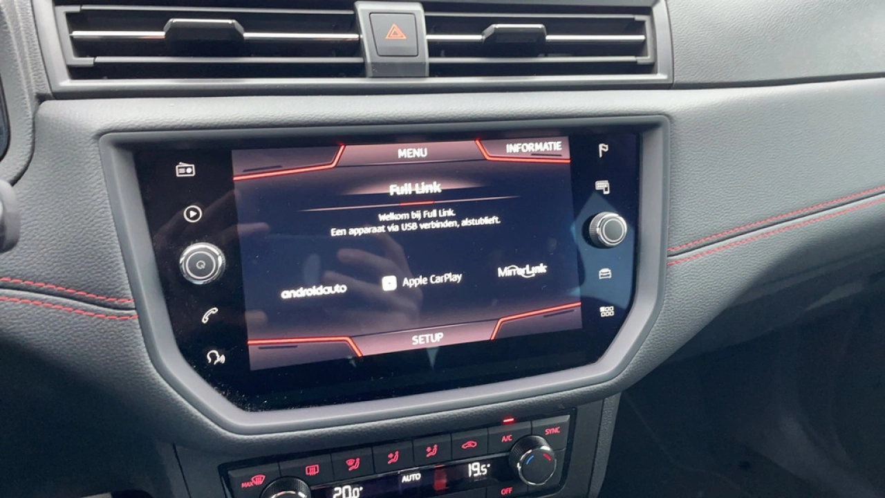 SEAT Arona 1.0 TSI 115pk FR Business Intense DSG