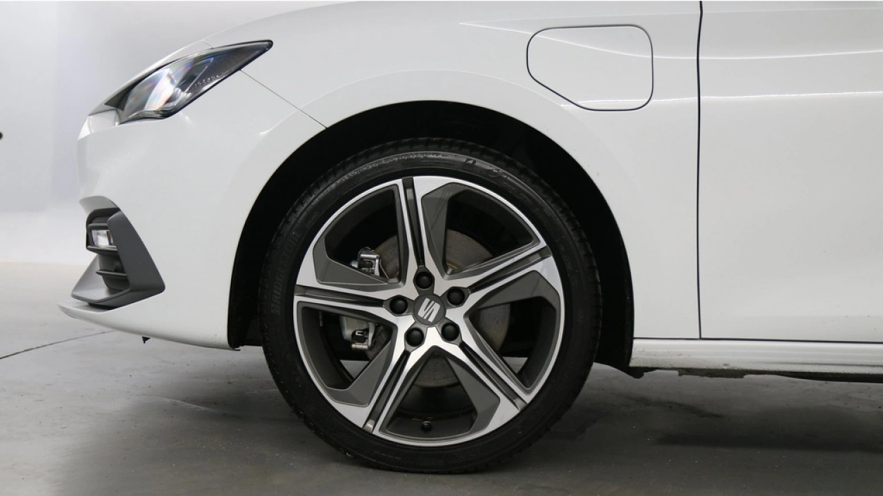 SEAT Leon Sportstourer 1.5 TSI 204pk e-Hybrid FR Business DSG