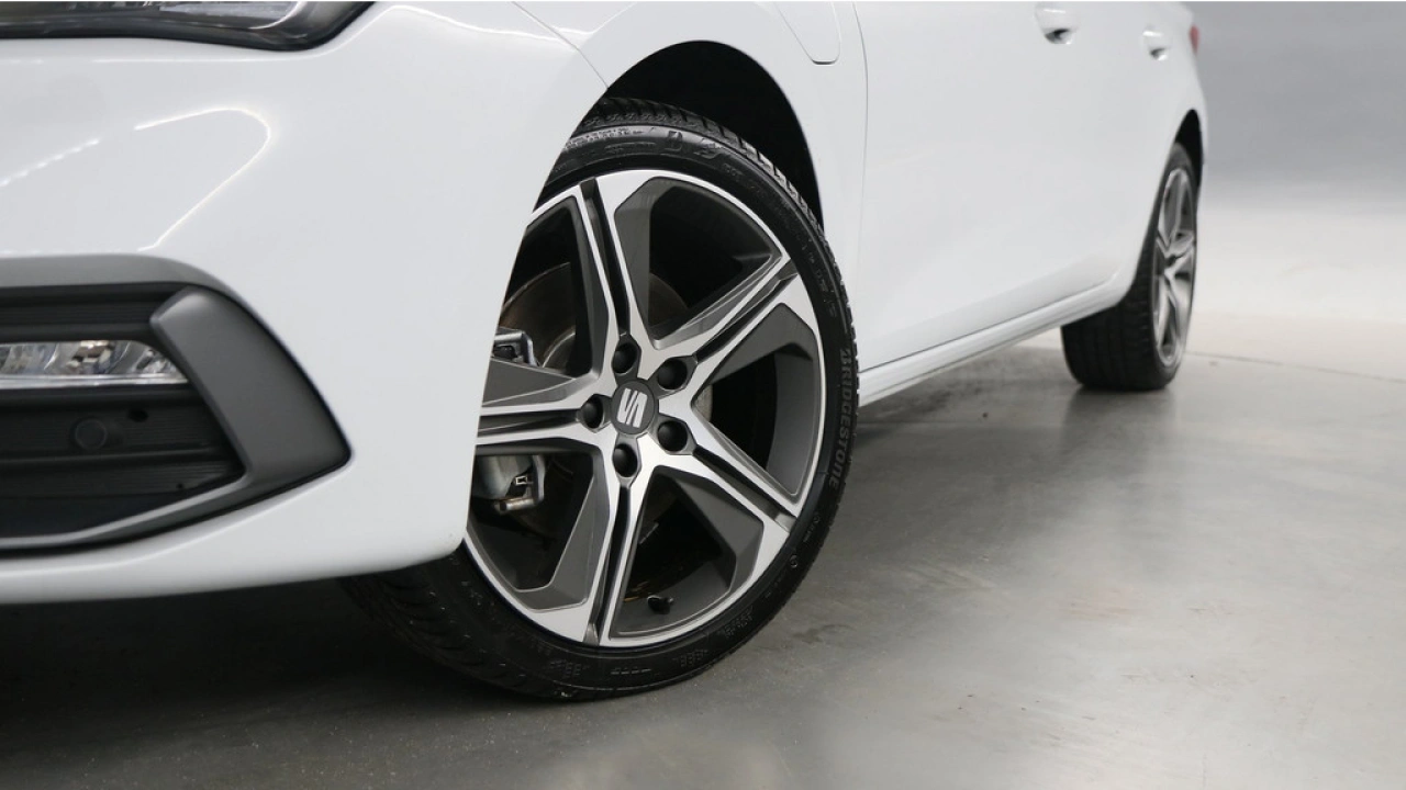 SEAT Leon Sportstourer 1.5 TSI 204pk e-Hybrid FR Business DSG