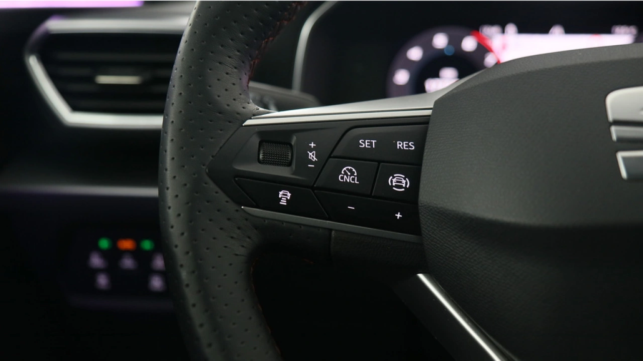 SEAT Leon Sportstourer 1.5 TSI 204pk e-Hybrid FR Business DSG