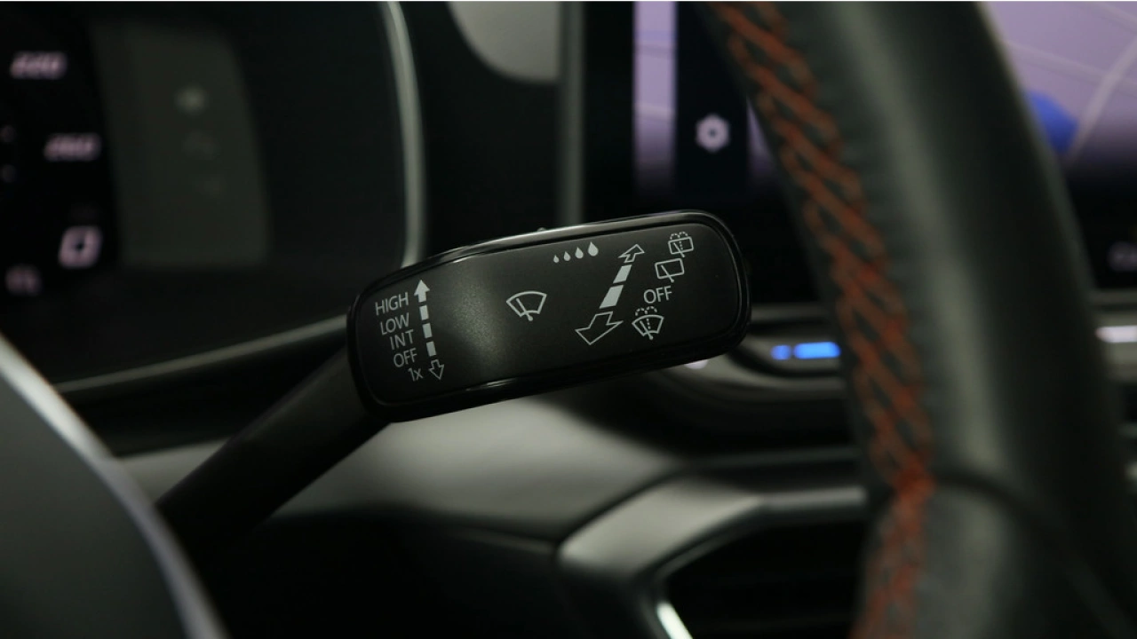 SEAT Leon Sportstourer 1.5 TSI 204pk e-Hybrid FR Business DSG