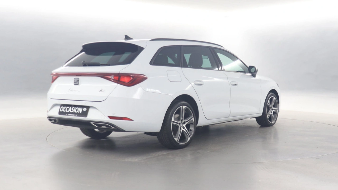 SEAT Leon Sportstourer 1.5 TSI 204pk e-Hybrid FR Business DSG