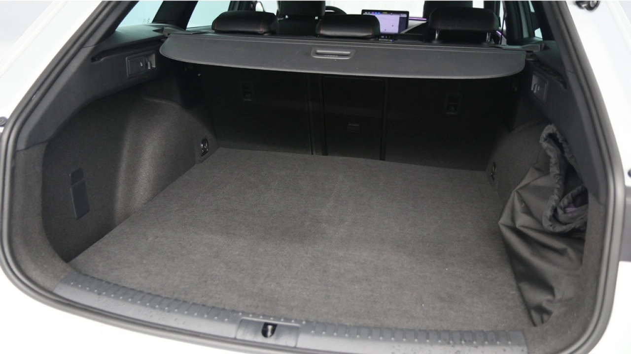 SEAT Leon Sportstourer 1.5 TSI 204pk e-Hybrid FR Business DSG