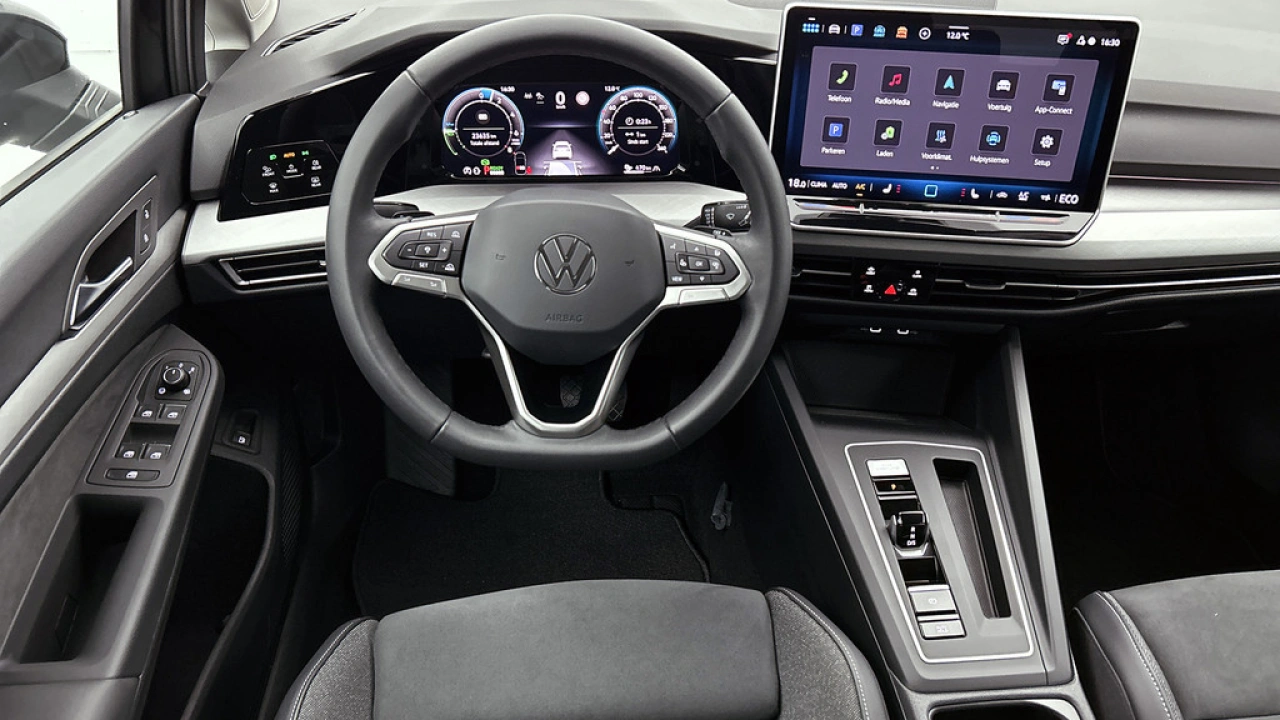 Volkswagen Golf 1.5 eHybrid 204pk Life Edition DSG