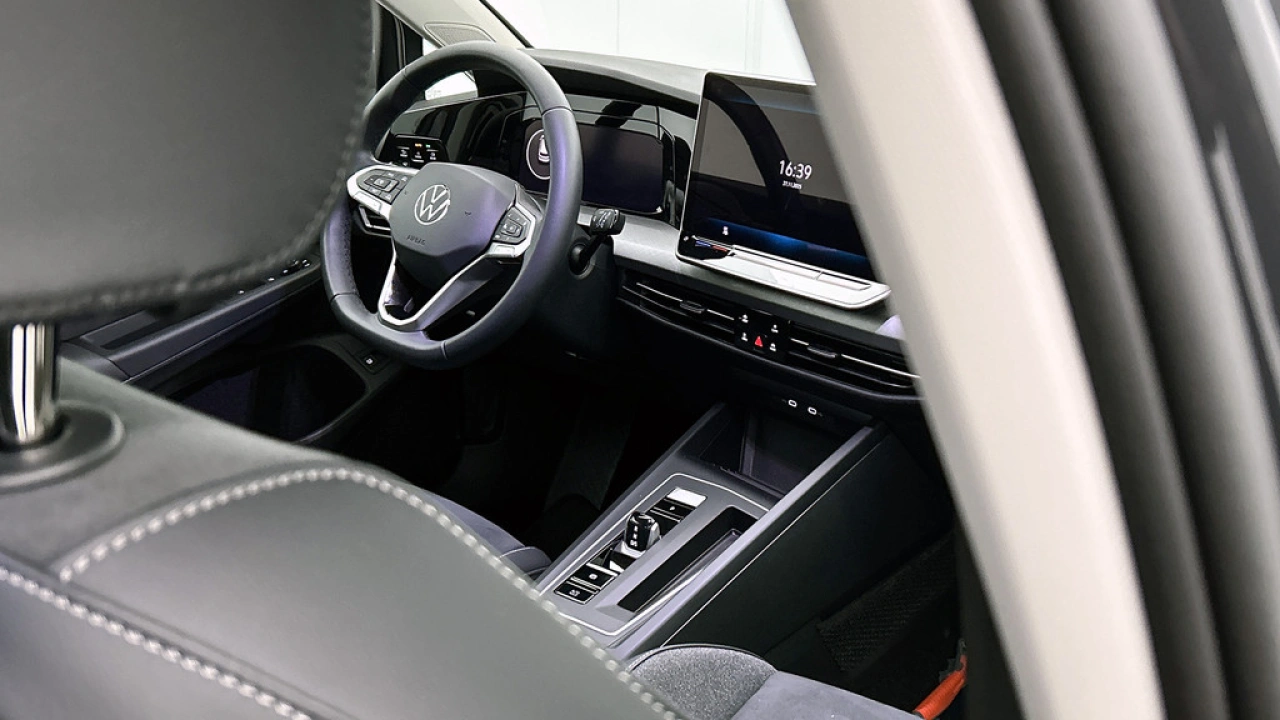 Volkswagen Golf 1.5 eHybrid 204pk Life Edition DSG