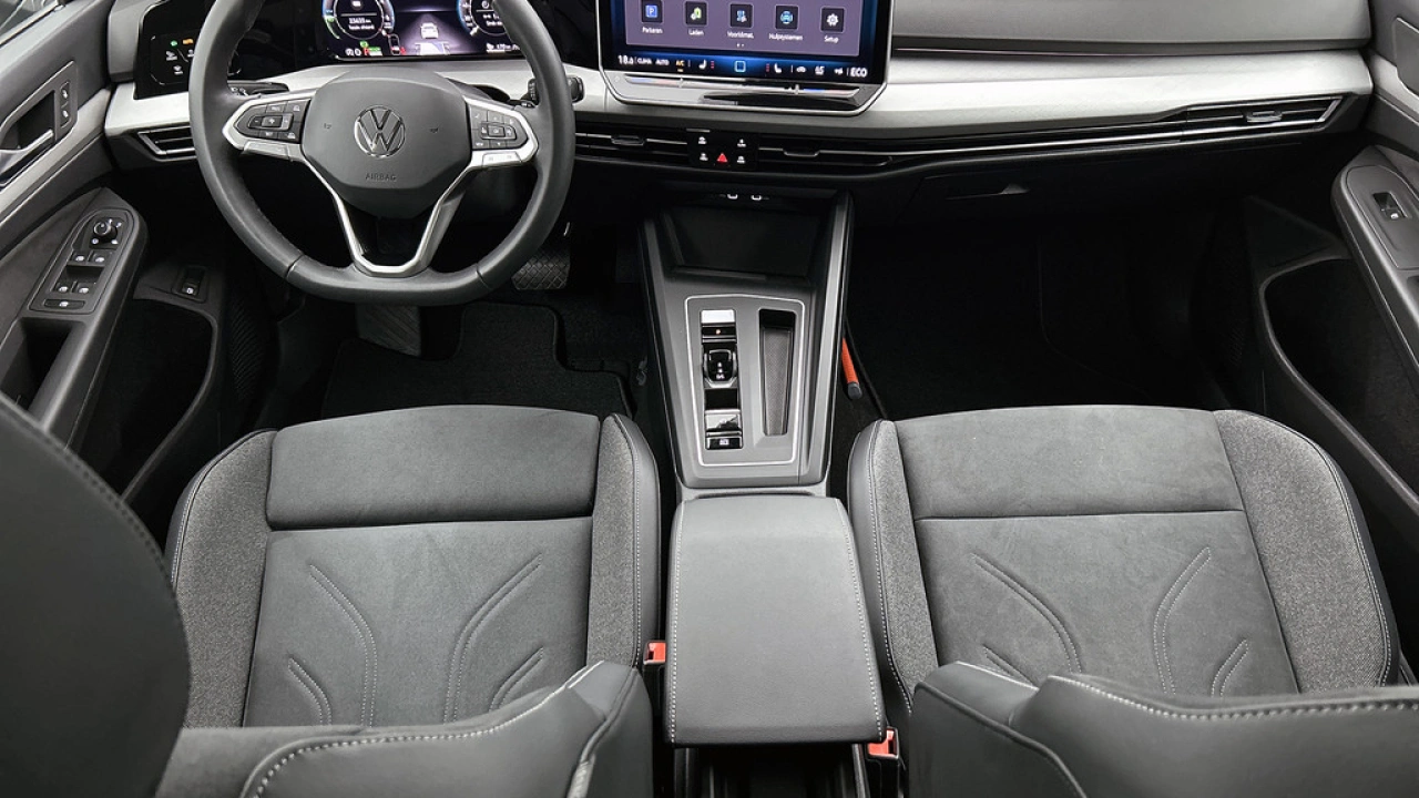 Volkswagen Golf 1.5 eHybrid 204pk Life Edition DSG