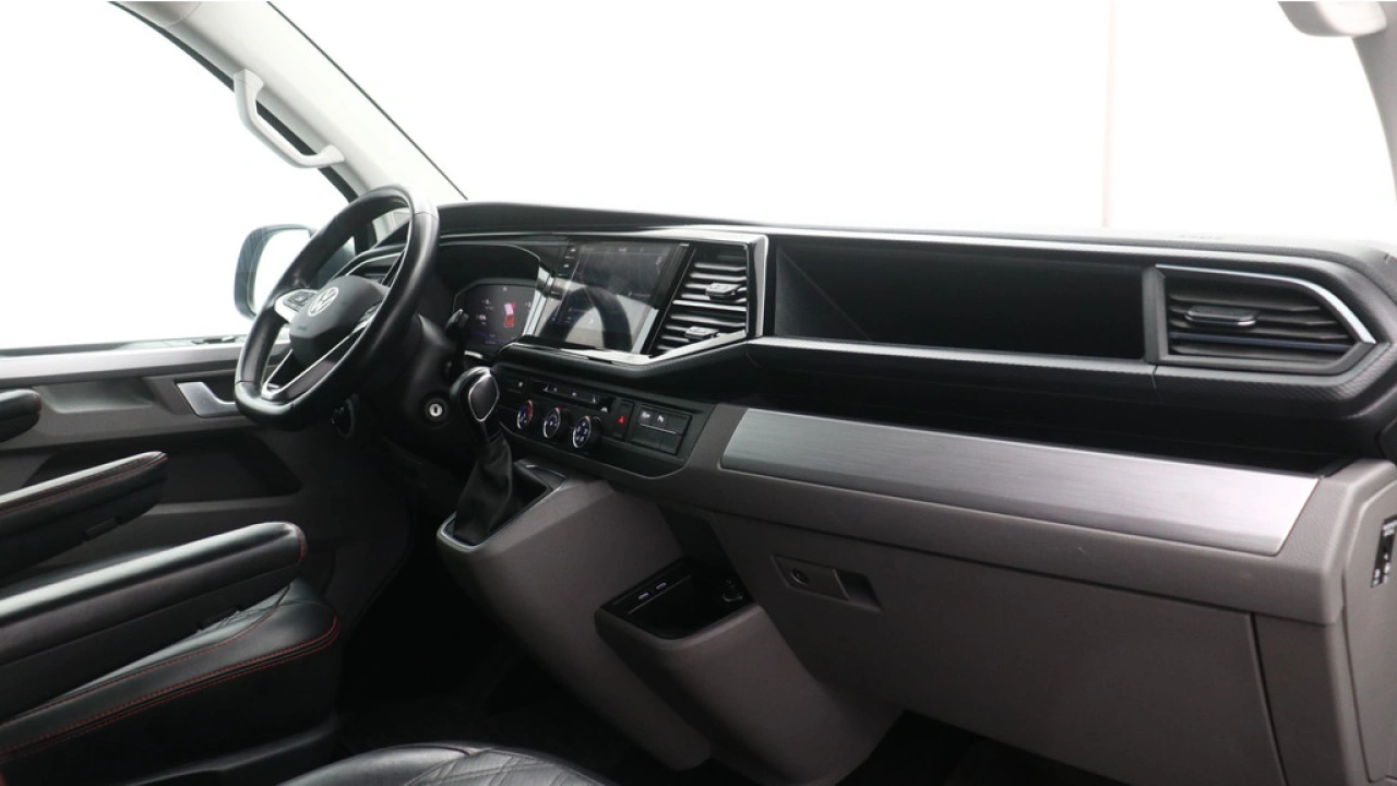 VW Bedrijfswagens Transporter L2H1 2.0 TDI 204pk DSG Bulli