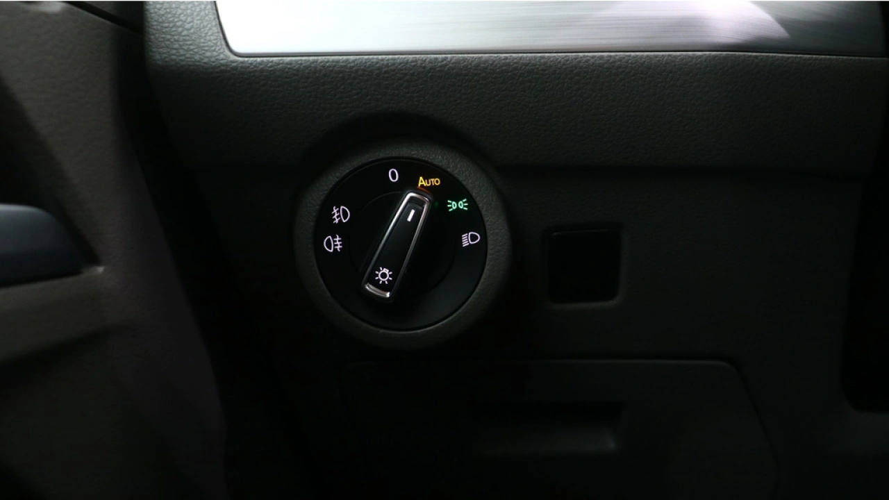 VW Bedrijfswagens Transporter L2H1 2.0 TDI 204pk DSG Bulli