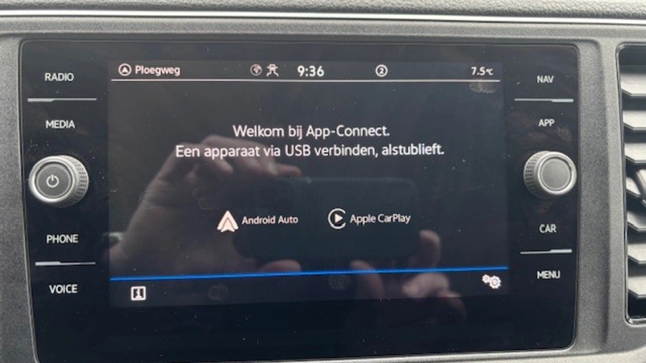 VW Bedrijfswagens Crafter L3H3 2.0 TDI 140pk 3.5T Exclusive-Edition