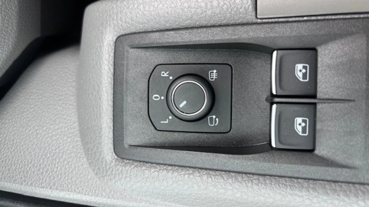 VW Bedrijfswagens Crafter L3H3 2.0 TDI 140pk 3.5T Exclusive-Edition