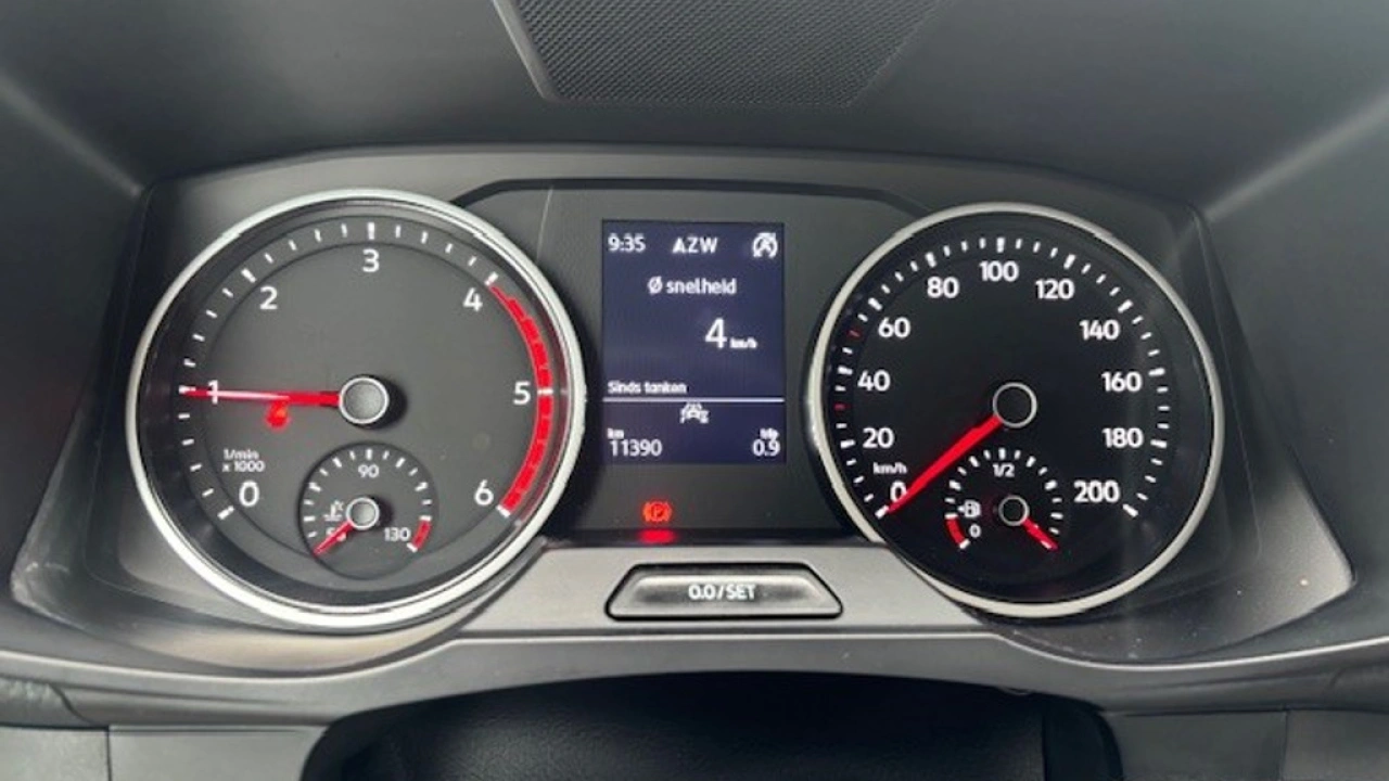 VW Bedrijfswagens Crafter L3H3 2.0 TDI 140pk 3.5T Exclusive-Edition