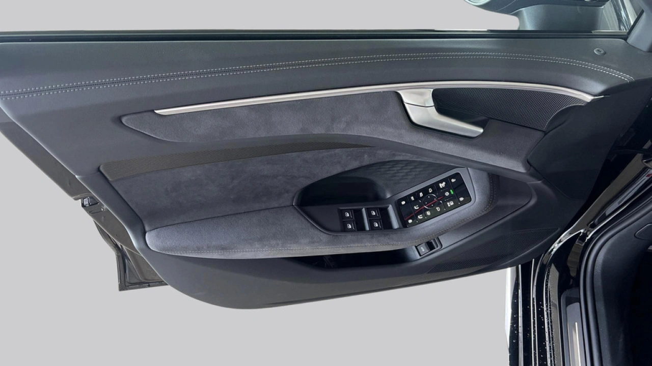 Audi A6 Limousine 2.0 e-hybrid 299Pk Quattro S Edition