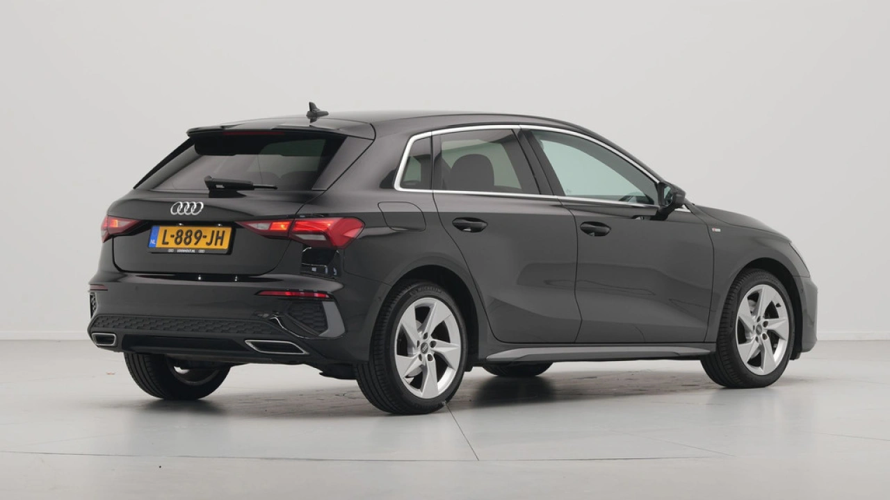 Audi A3 Sportback 35 TFSI 150pk S-Line edition