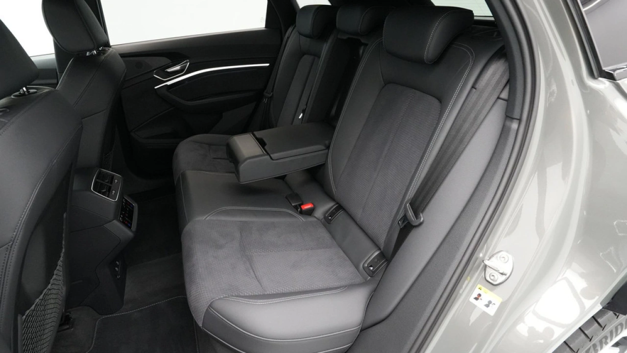 Audi Q8 e-tron 55 quattro 408pk S-line 115 kWh