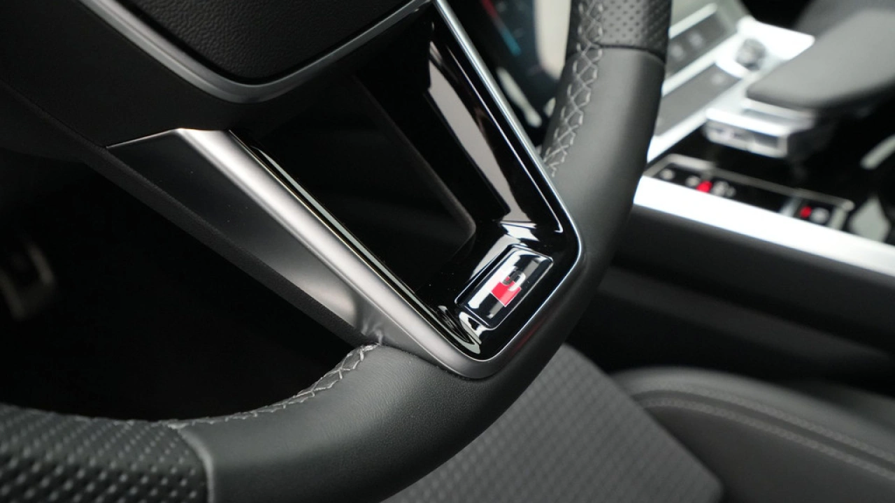 Audi Q8 e-tron 55 quattro 408pk S-line 115 kWh