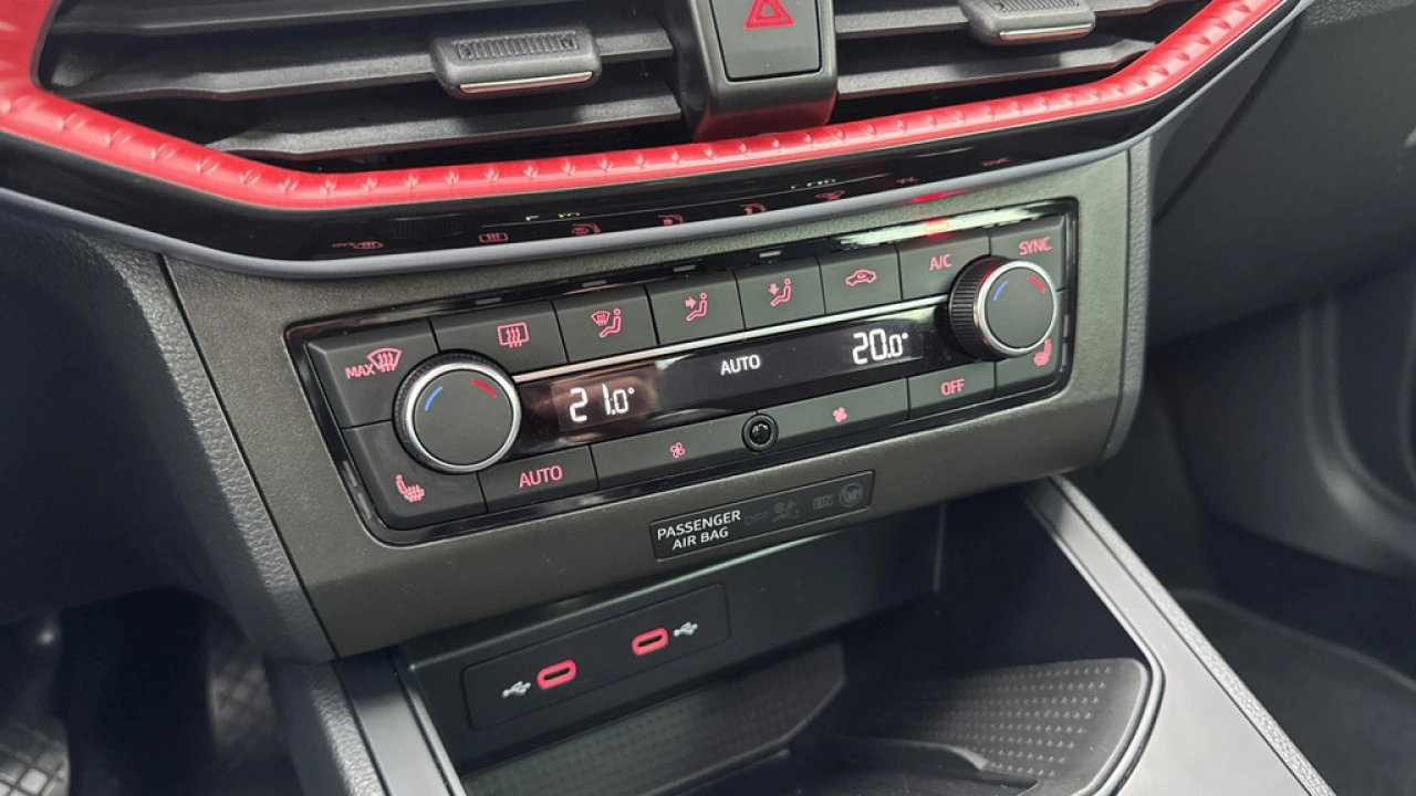 SEAT Ibiza 1.0 EcoTSI FR Plus Connect