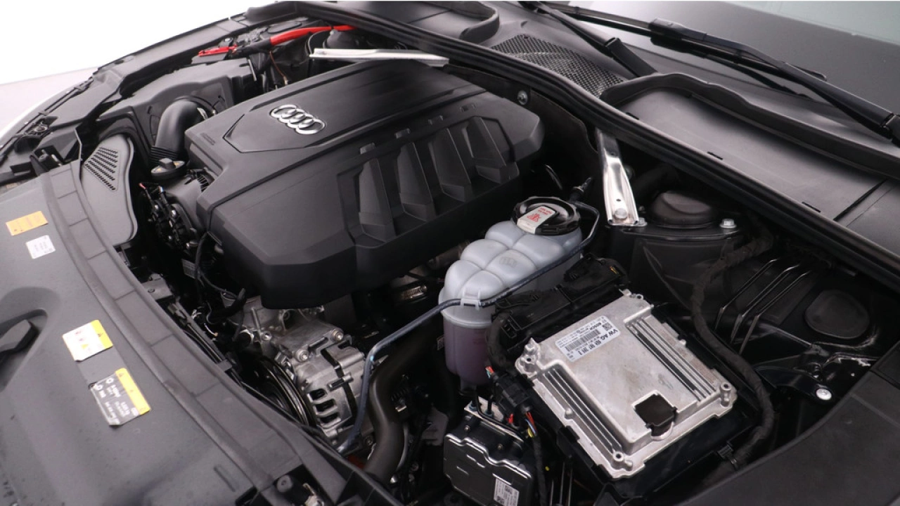 Audi A4 Avant 35 TFSI S edition Competition