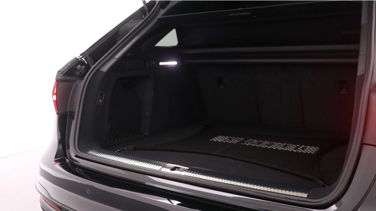 Audi A4 Avant 35 TFSI S edition Competition