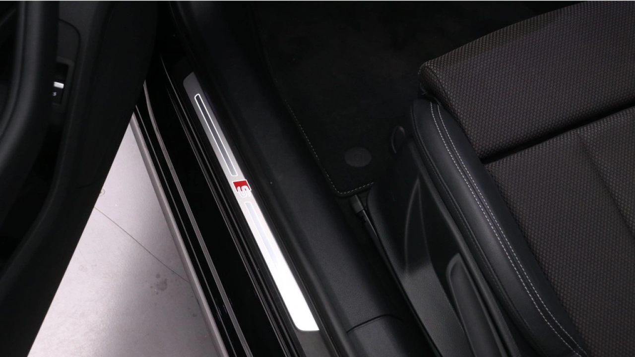 Audi A4 Avant 35 TFSI S edition Competition