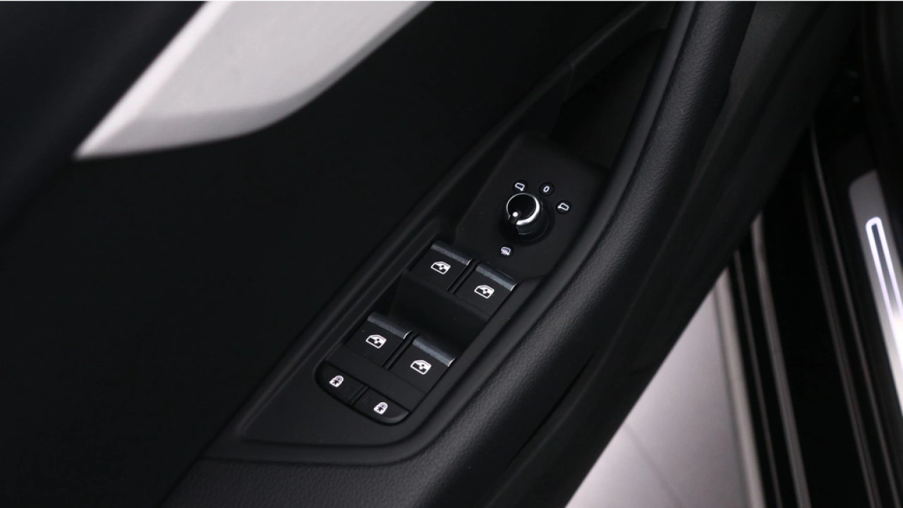 Audi A4 Avant 35 TFSI S edition Competition