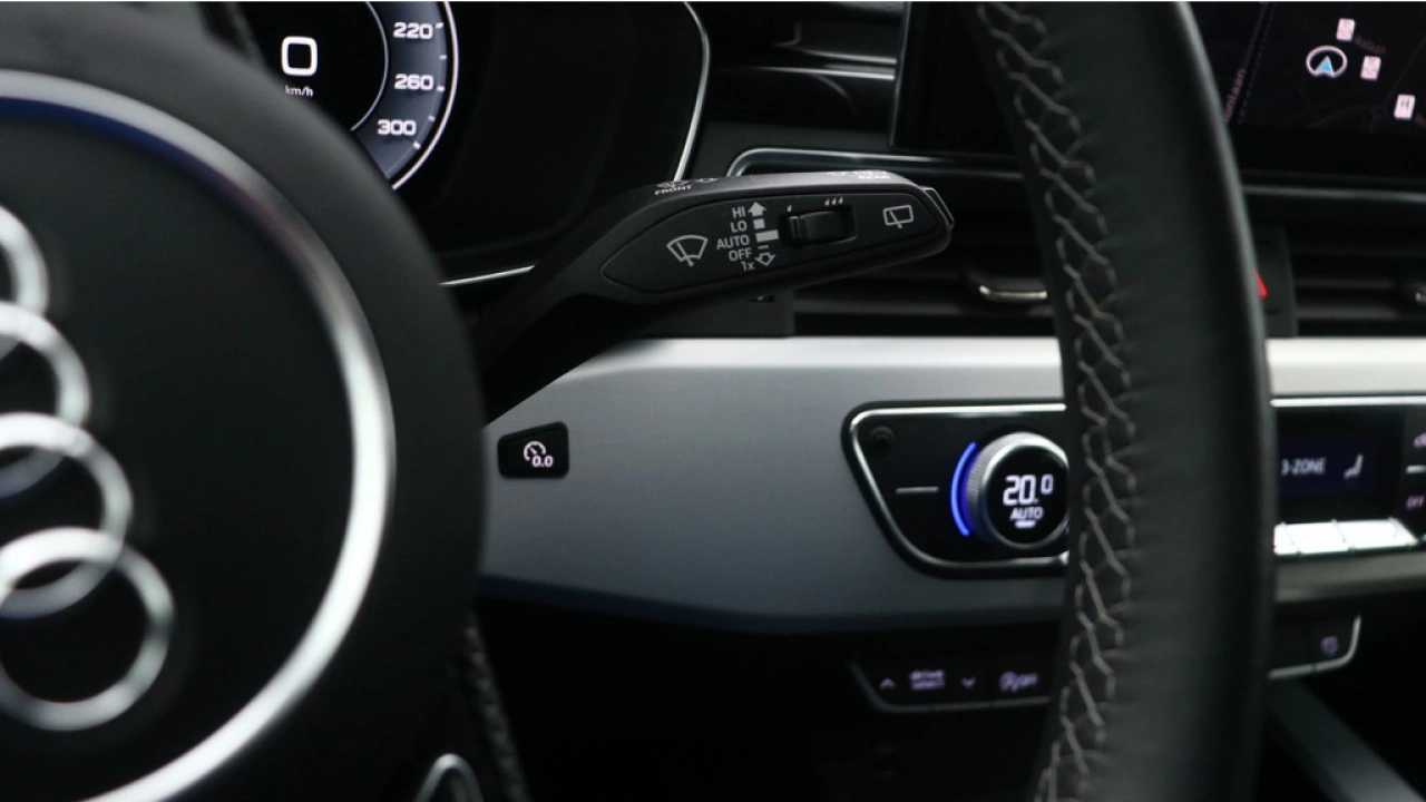 Audi A4 Avant 35 TFSI S edition Competition