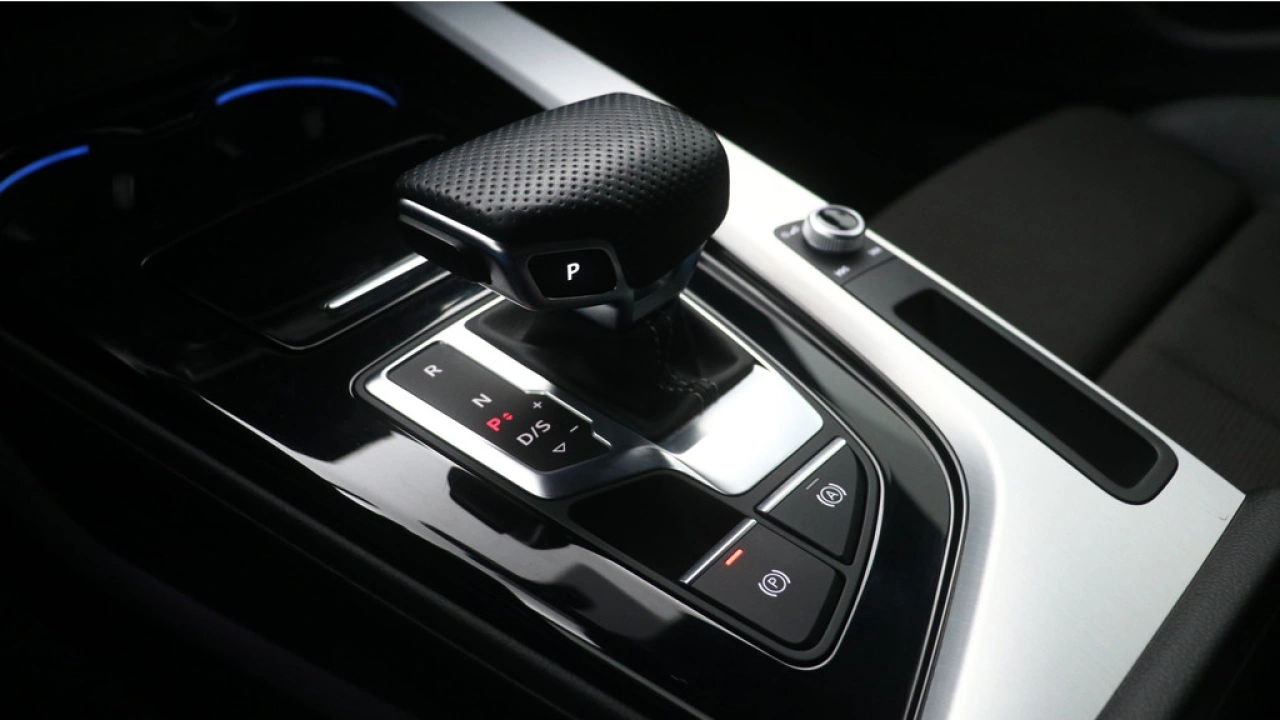 Audi A4 Avant 35 TFSI S edition Competition