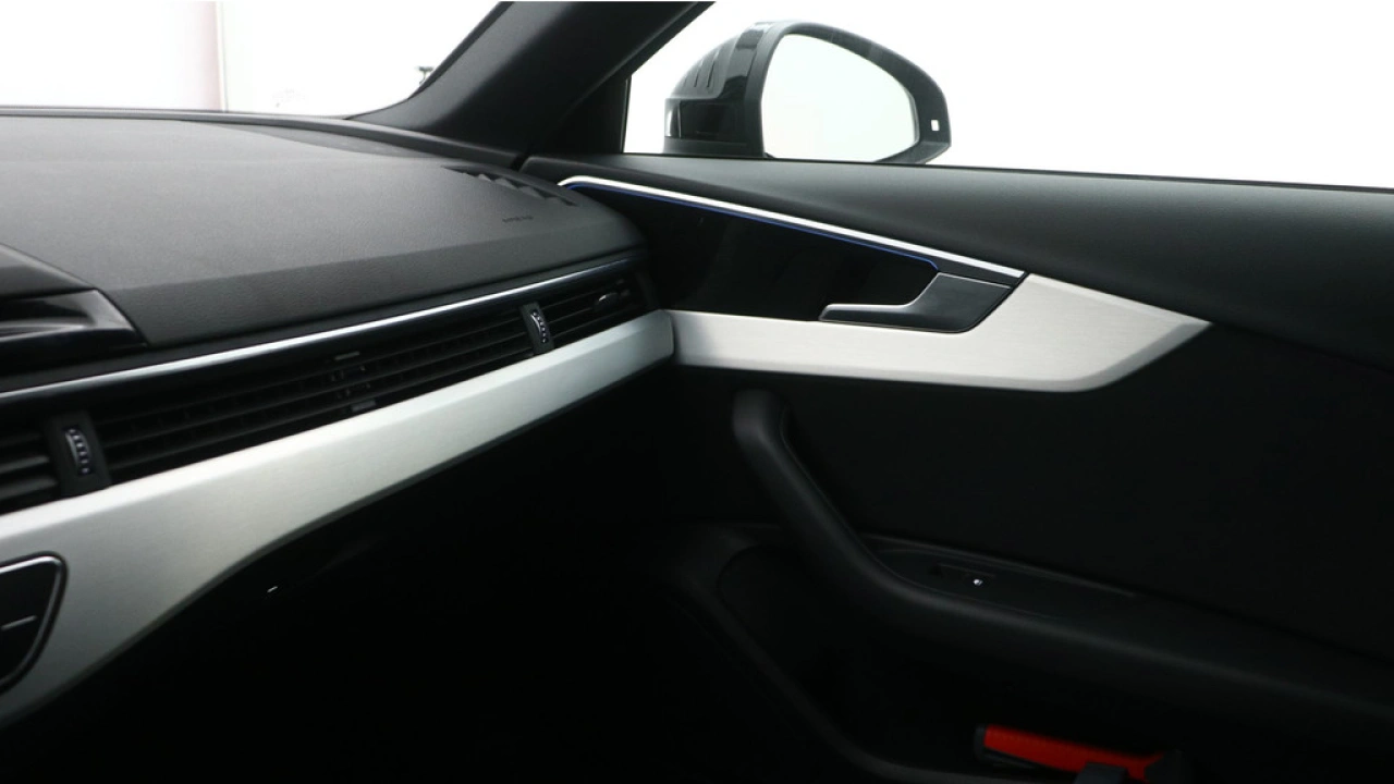 Audi A4 Avant 35 TFSI S edition Competition