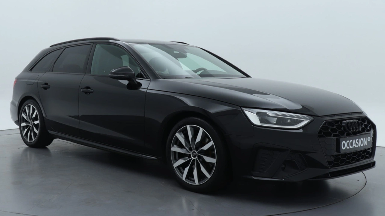 Audi A4 Avant 35 TFSI S edition Competition