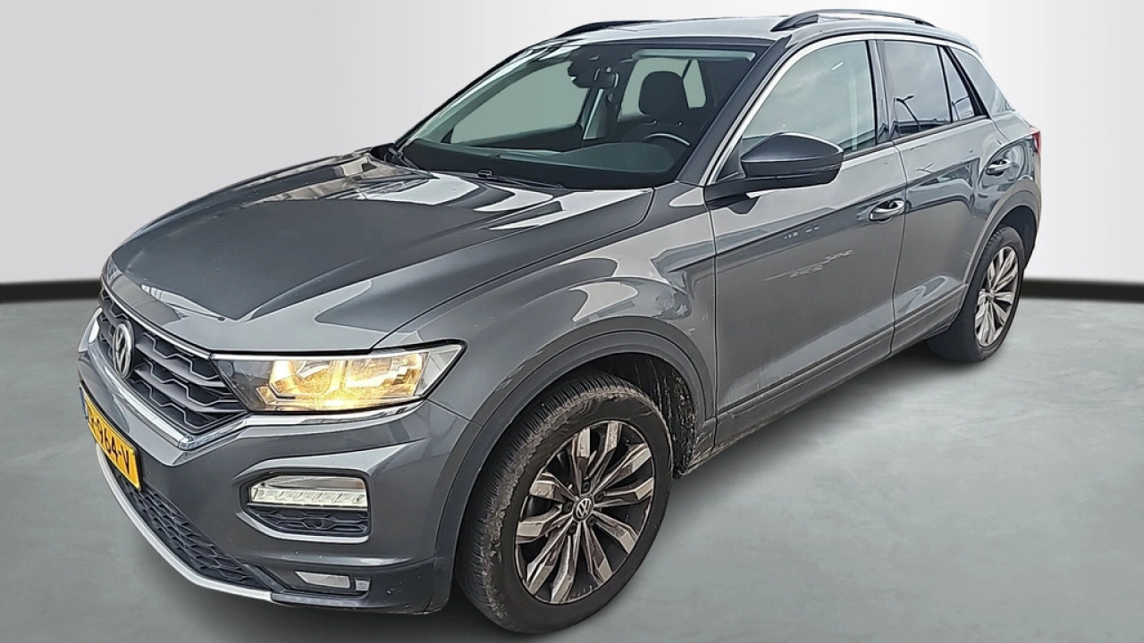 Volkswagen T-Roc 1.0 TSI Style Executive | Navi | Privacy Glass | 17