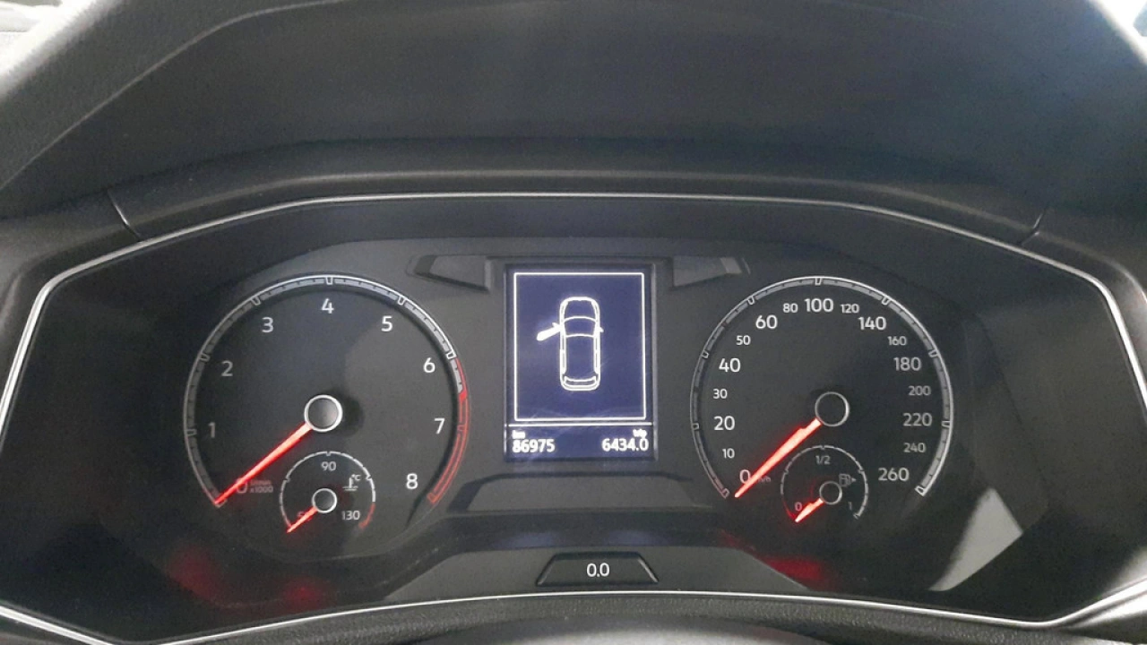 Volkswagen T-Roc 1.0 TSI Style Executive | Navi | Privacy Glass | 17