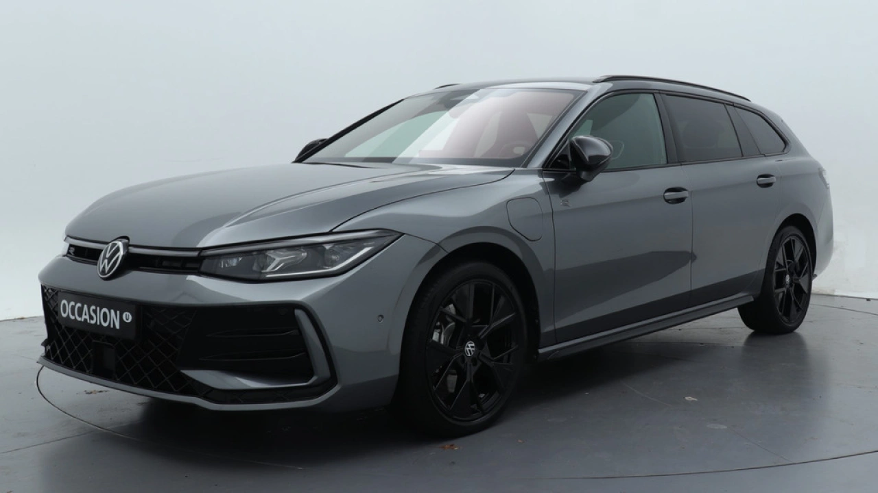 Volkswagen Passat Variant 1.5 eHybrid 272pk DSG R-Line Business DCC Harman/Kardon