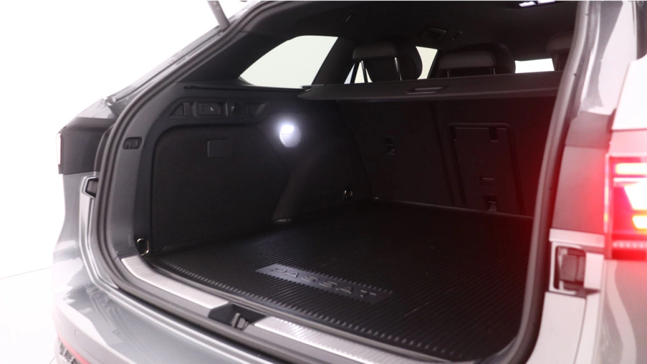 Volkswagen Passat Variant 1.5 eHybrid 272pk DSG R-Line Business DCC Harman/Kardon