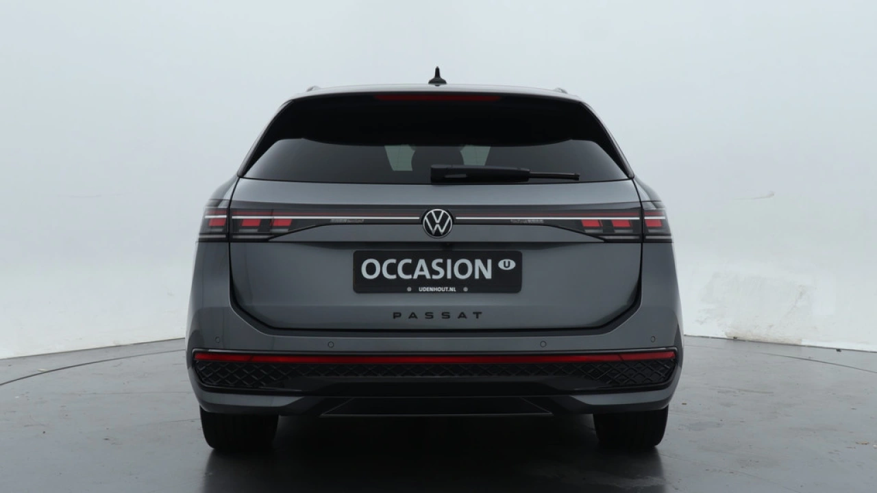 Volkswagen Passat Variant 1.5 eHybrid 272pk DSG R-Line Business DCC Harman/Kardon