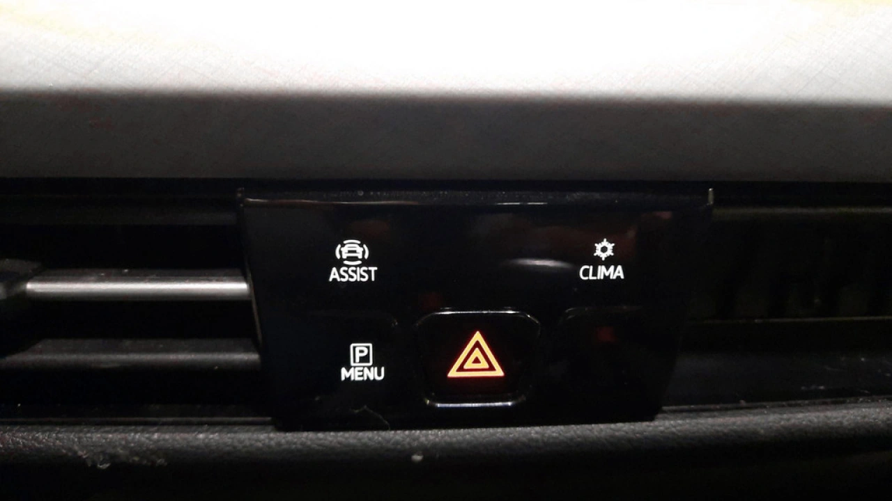 Volkswagen Golf Variant 1.0 TSI Life Business | Camera | Ergonomische stoel | App Connect | Navigatie |