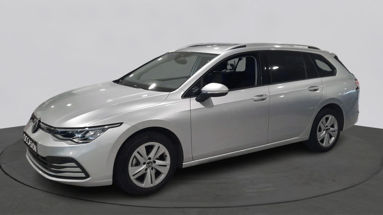 Volkswagen Golf Variant 1.0 TSI Life Business | Camera | Ergonomische stoel | App Connect | Navigatie |