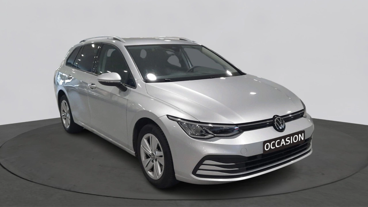 Volkswagen Golf Variant 1.0 TSI Life Business | Camera | Ergonomische stoel | App Connect | Navigatie |