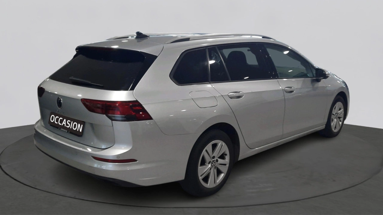 Volkswagen Golf Variant 1.0 TSI Life Business | Camera | Ergonomische stoel | App Connect | Navigatie |