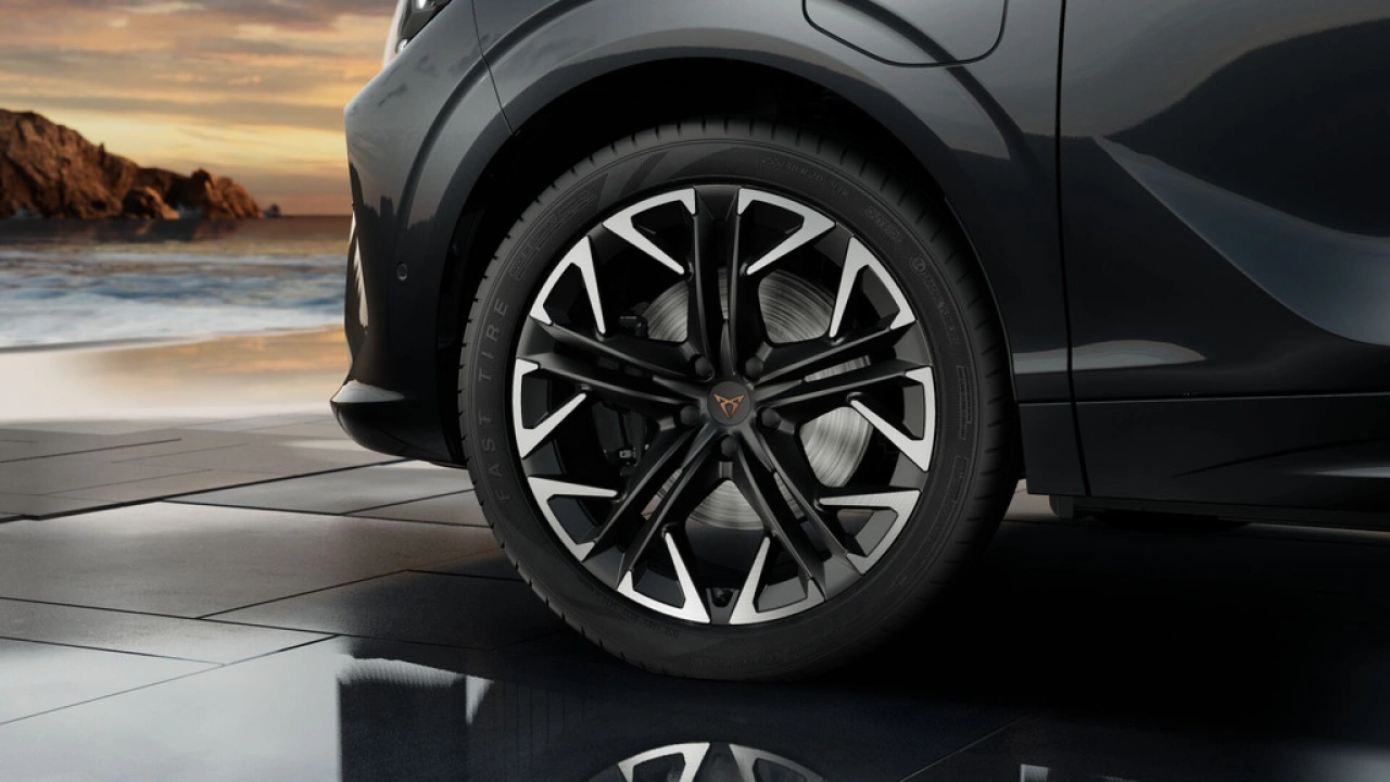 CUPRA Terramar 1.5 TSI e-Hybrid 204 6DSG Business