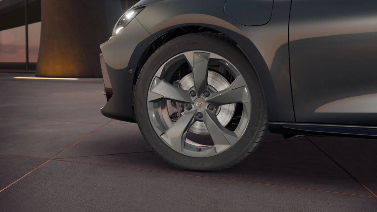 CUPRA Leon 1.5 TSI e-Hybrid 204 6DSG Business