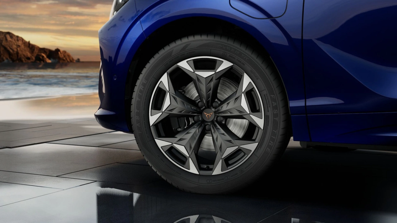 CUPRA Terramar 1.5 TSI e-Hybrid 272 6DSG VZ Performance