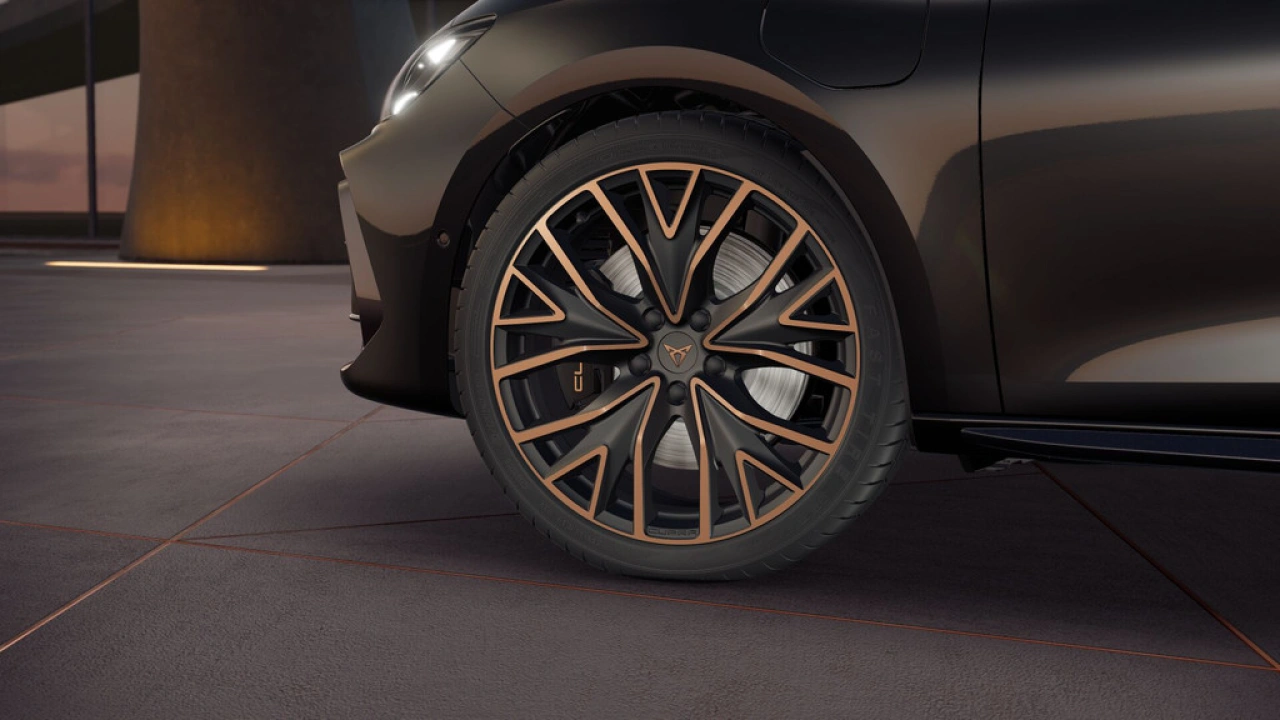 CUPRA Leon 1.5 TSI e-Hybrid 272 6DSG VZ Performance