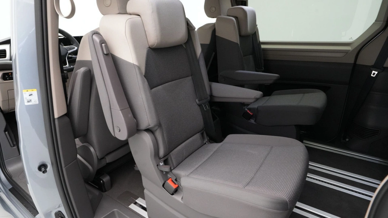 Volkswagen Multivan L2H1 1.5 PHEV eHybrid 19,7kWh 180kW 245PK Economy Business DSG 4MOTION