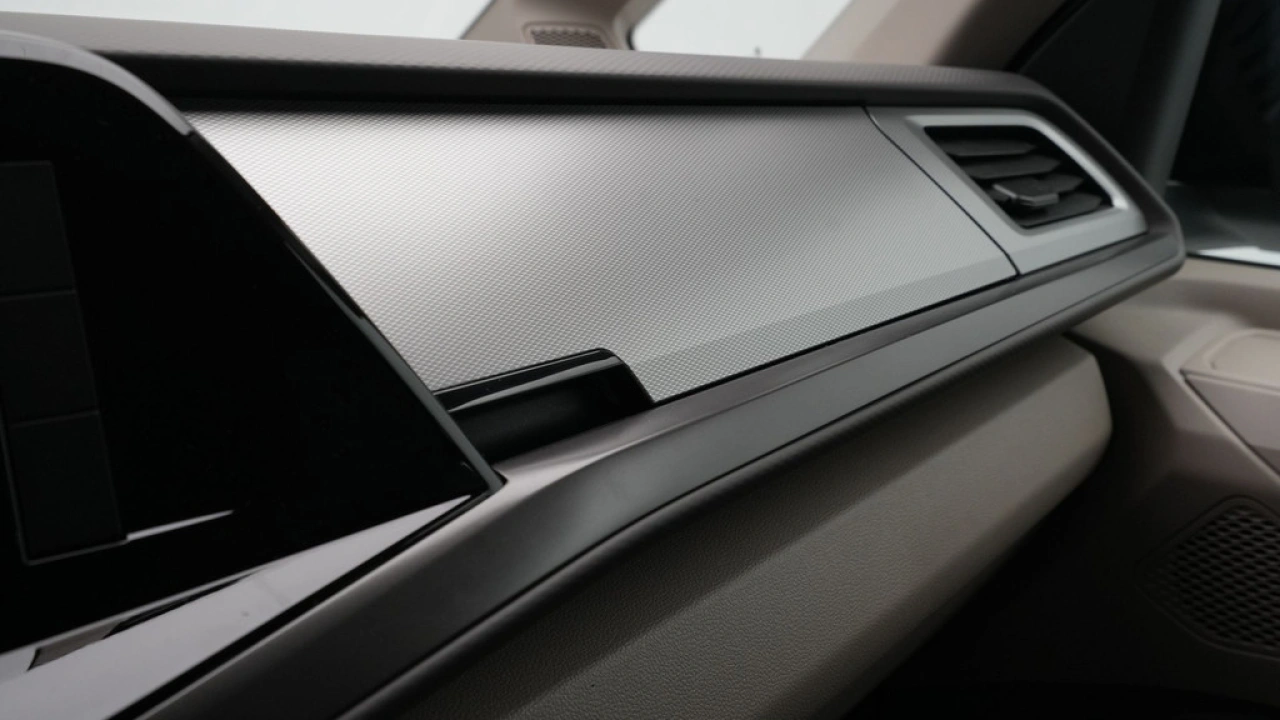 Volkswagen Multivan L2H1 1.5 PHEV eHybrid 19,7kWh 180kW 245PK Economy Business DSG 4MOTION