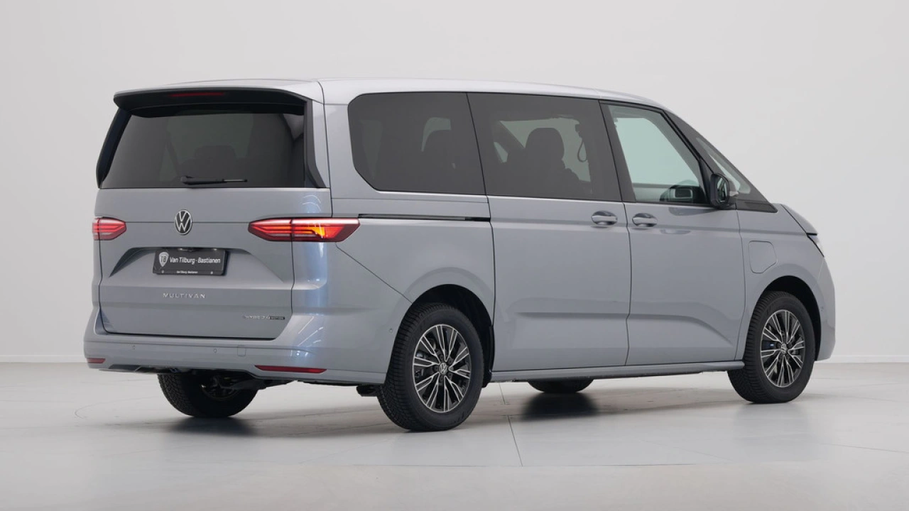Volkswagen Multivan L2H1 1.5 PHEV eHybrid 19,7kWh 180kW 245PK Economy Business DSG 4MOTION