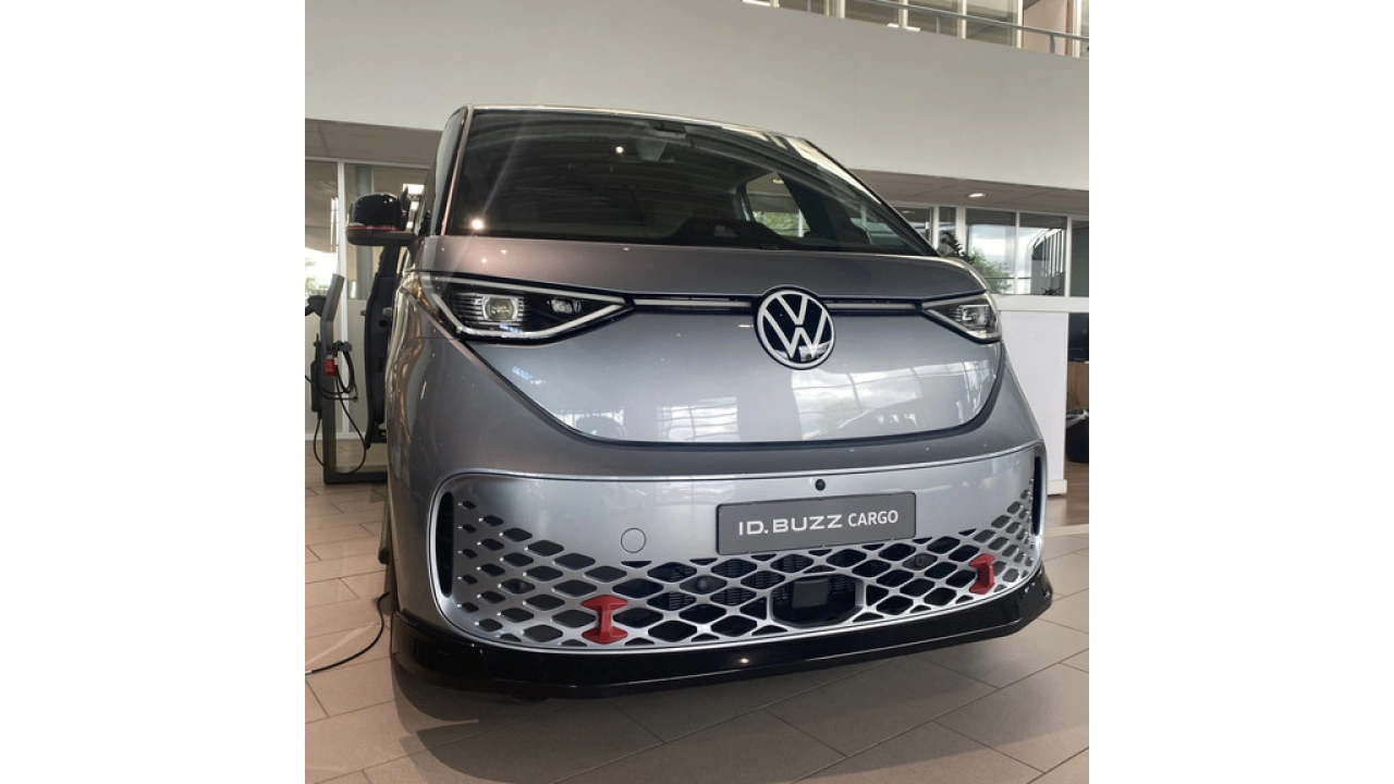 VW Bedrijfswagens ID. Buzz Cargo L1H1 79kWh 210kW 286PK RWD Bulli-edition