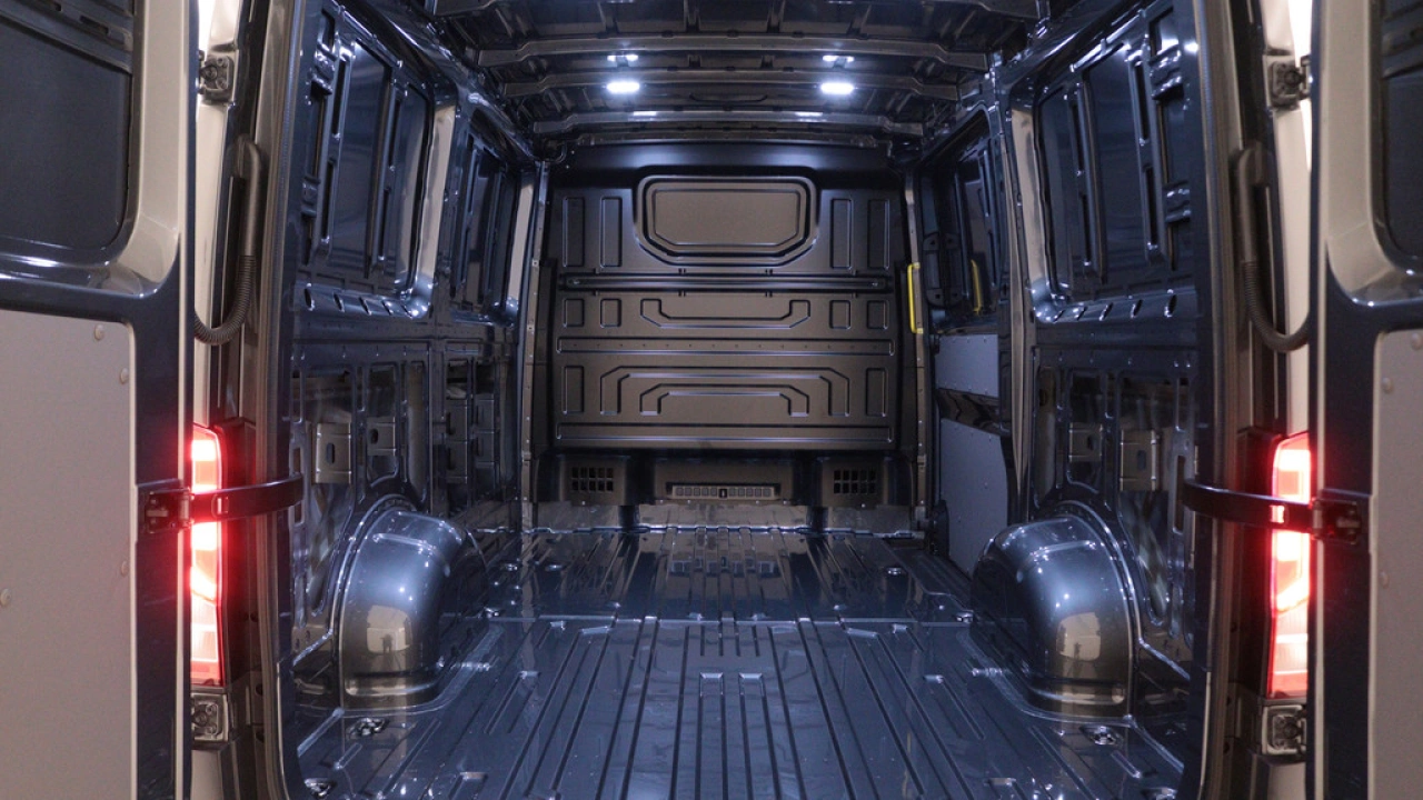 VW Bedrijfswagens Crafter L3H2 2.0 TDI 140PK 3.0T Trendline