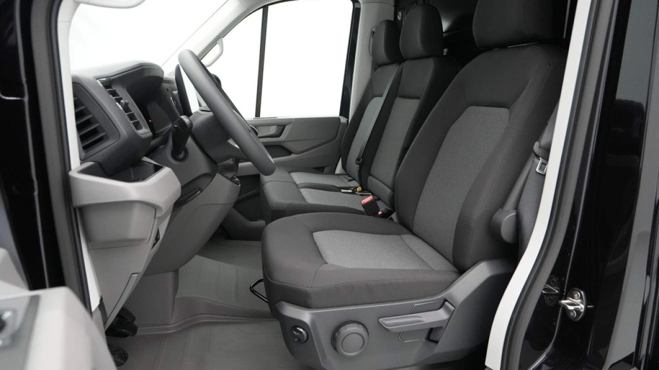 VW Bedrijfswagens Crafter 2.0 TDI 103kW 140PK GVW 3.5T L3H3 Trendline