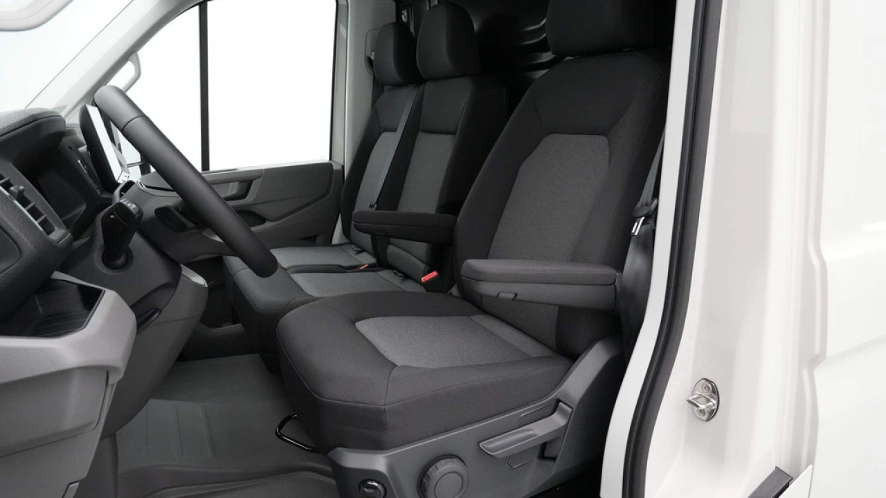 VW Bedrijfswagens Crafter 2.0 TDI 103kW 140PK GVW 3.5T L3H3 Exclusive AUT