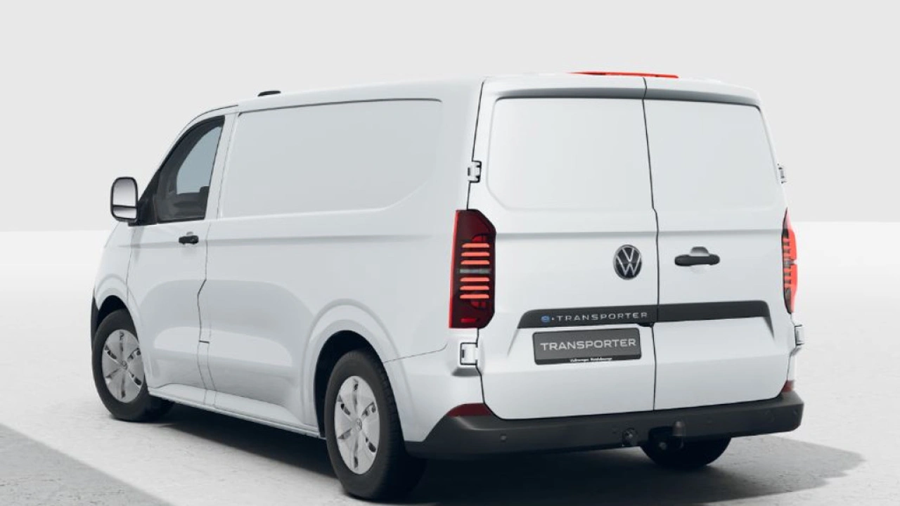 VW Bedrijfswagens E-Transporter 160kW 218PK L1H1 Life Intro 64 kWh