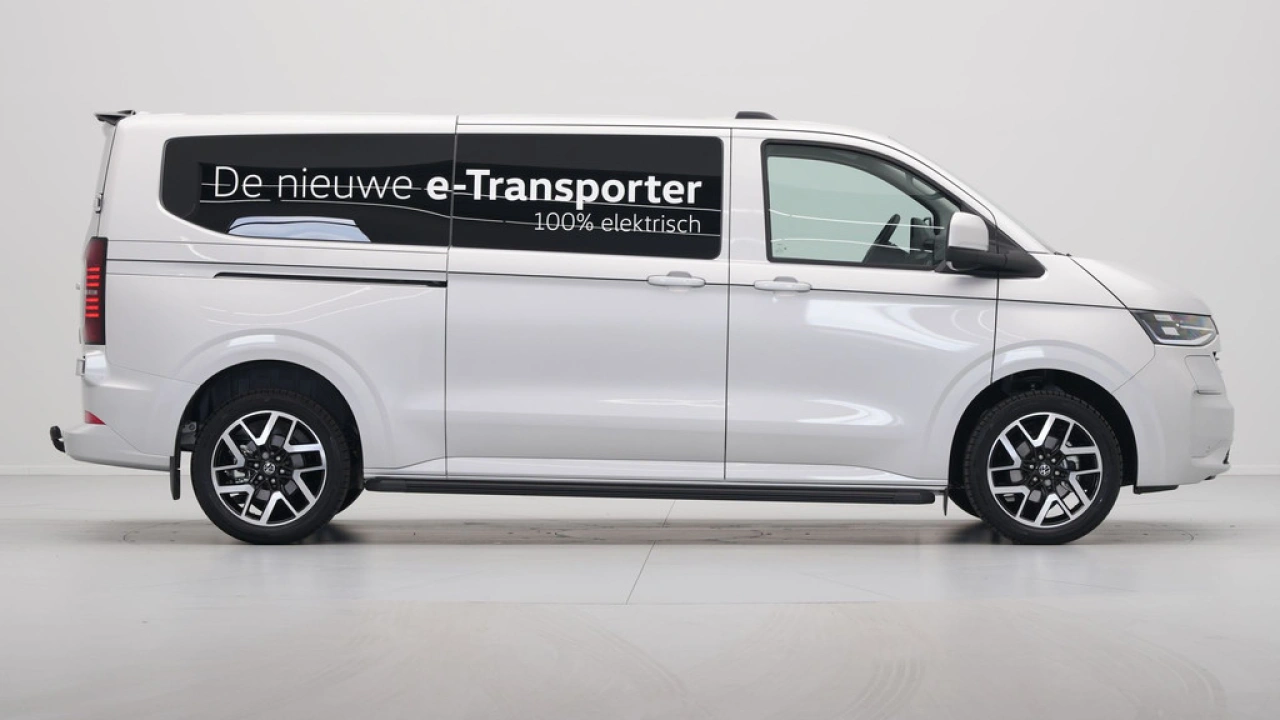 VW Bedrijfswagens E-Transporter 64kWh 210kW 286PK L2H1 Style Intro